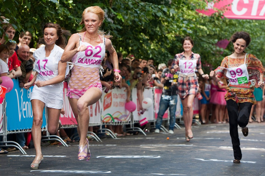topuklu-high-heel-race-russia
